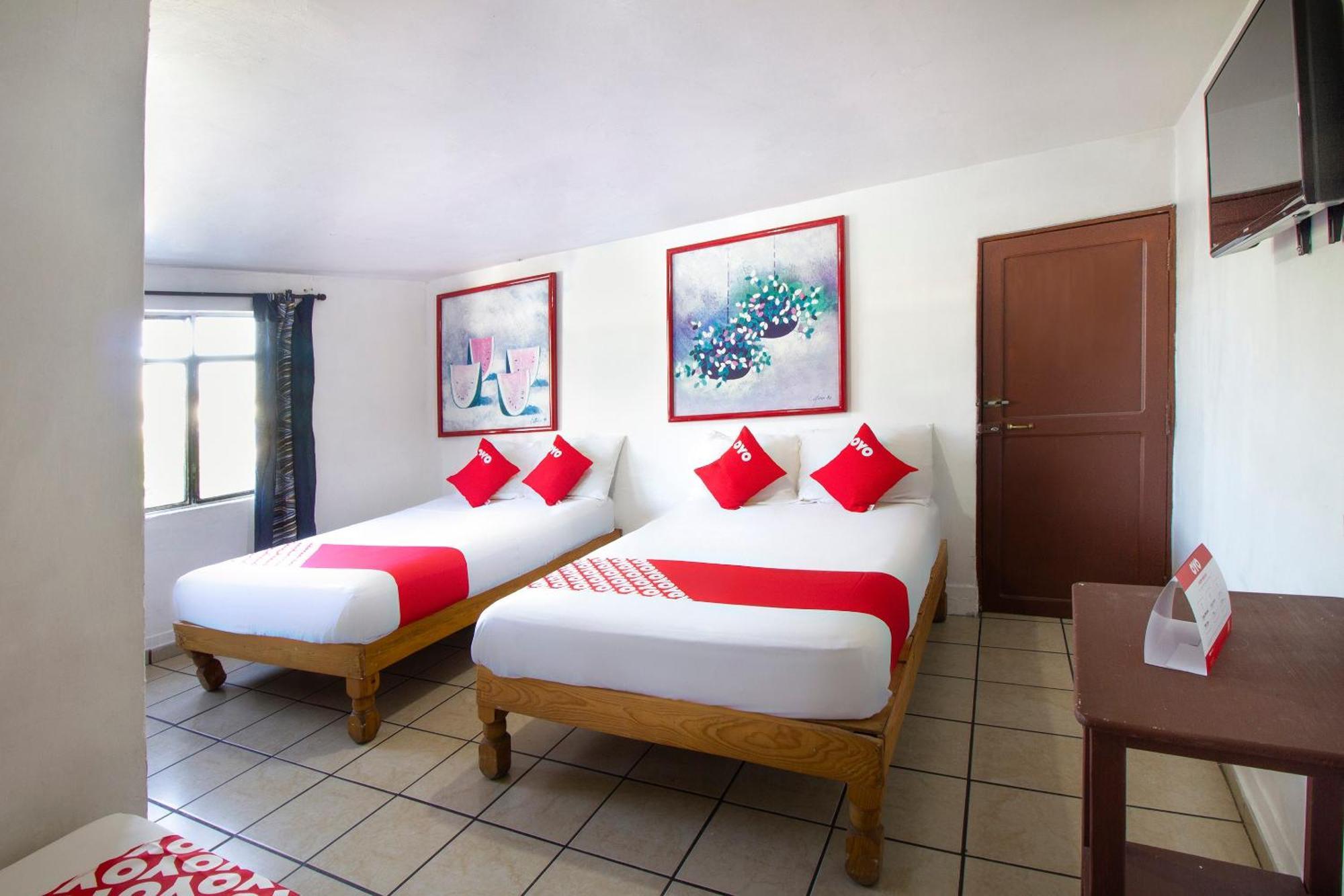 Oyo Hotel Brazil,Guadalajara,Estadio Jalisco Екстер'єр фото