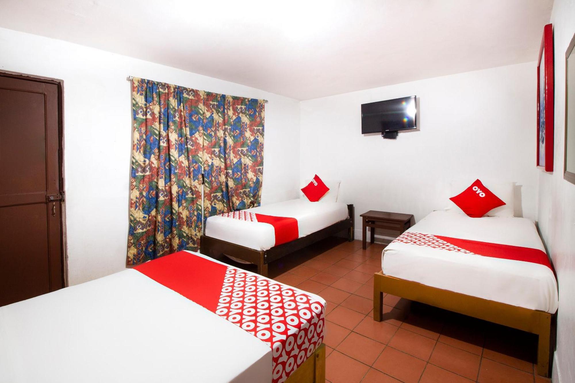Oyo Hotel Brazil,Guadalajara,Estadio Jalisco Екстер'єр фото
